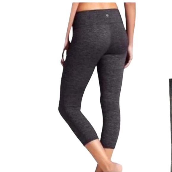 Athleta Pants - Athleta Chatarunga Heather Gray Petite Legging Capri Inseam 24” Style 919052